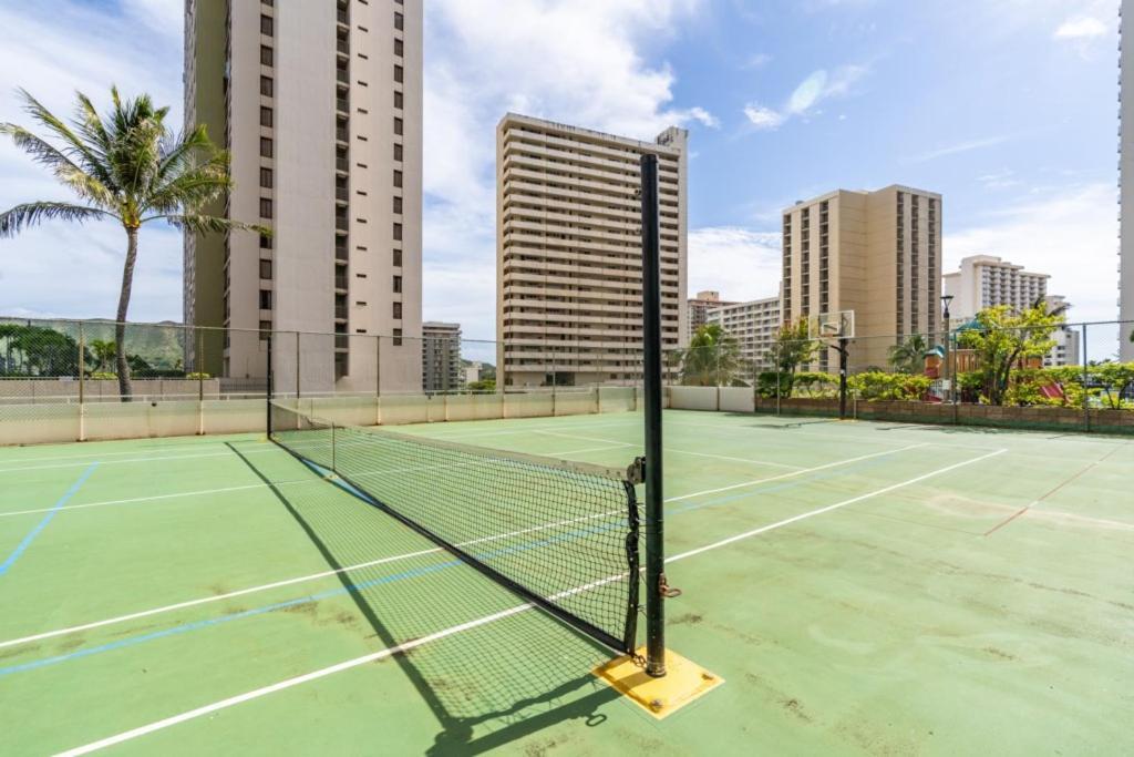 ホノルルWaikiki Banyan W-Ocean Views With Free Parking!アパートメント エクステリア 写真