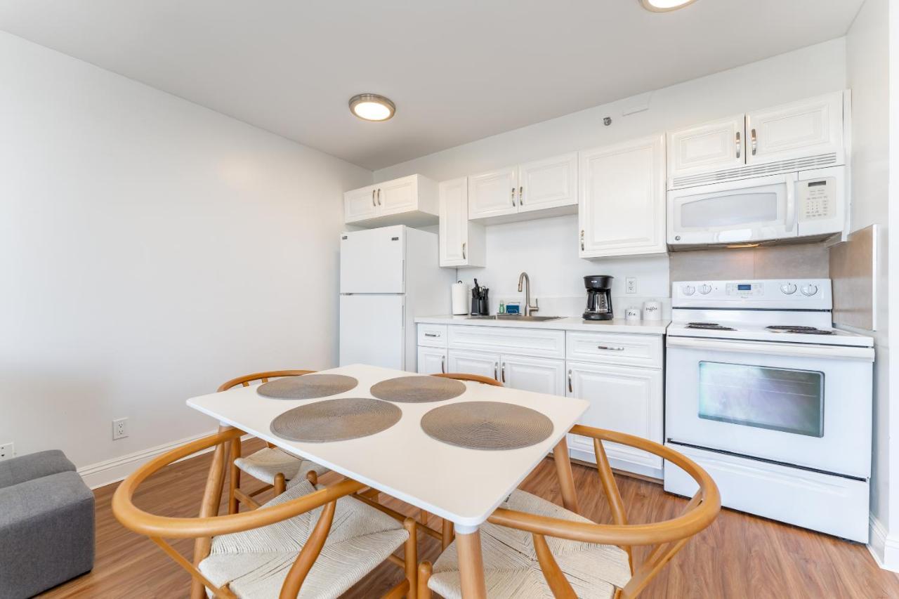 ホノルルWaikiki Banyan W-Ocean Views With Free Parking!アパートメント エクステリア 写真