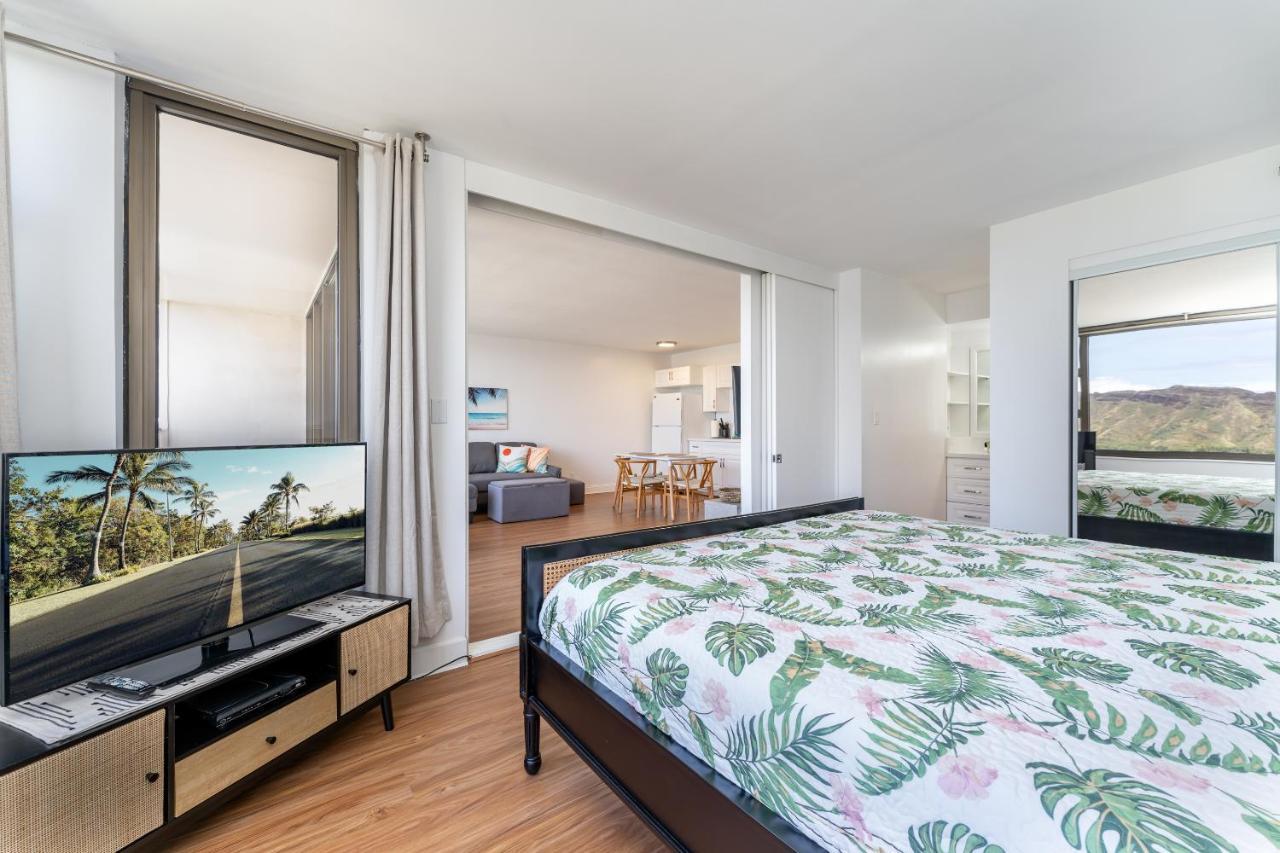 ホノルルWaikiki Banyan W-Ocean Views With Free Parking!アパートメント エクステリア 写真