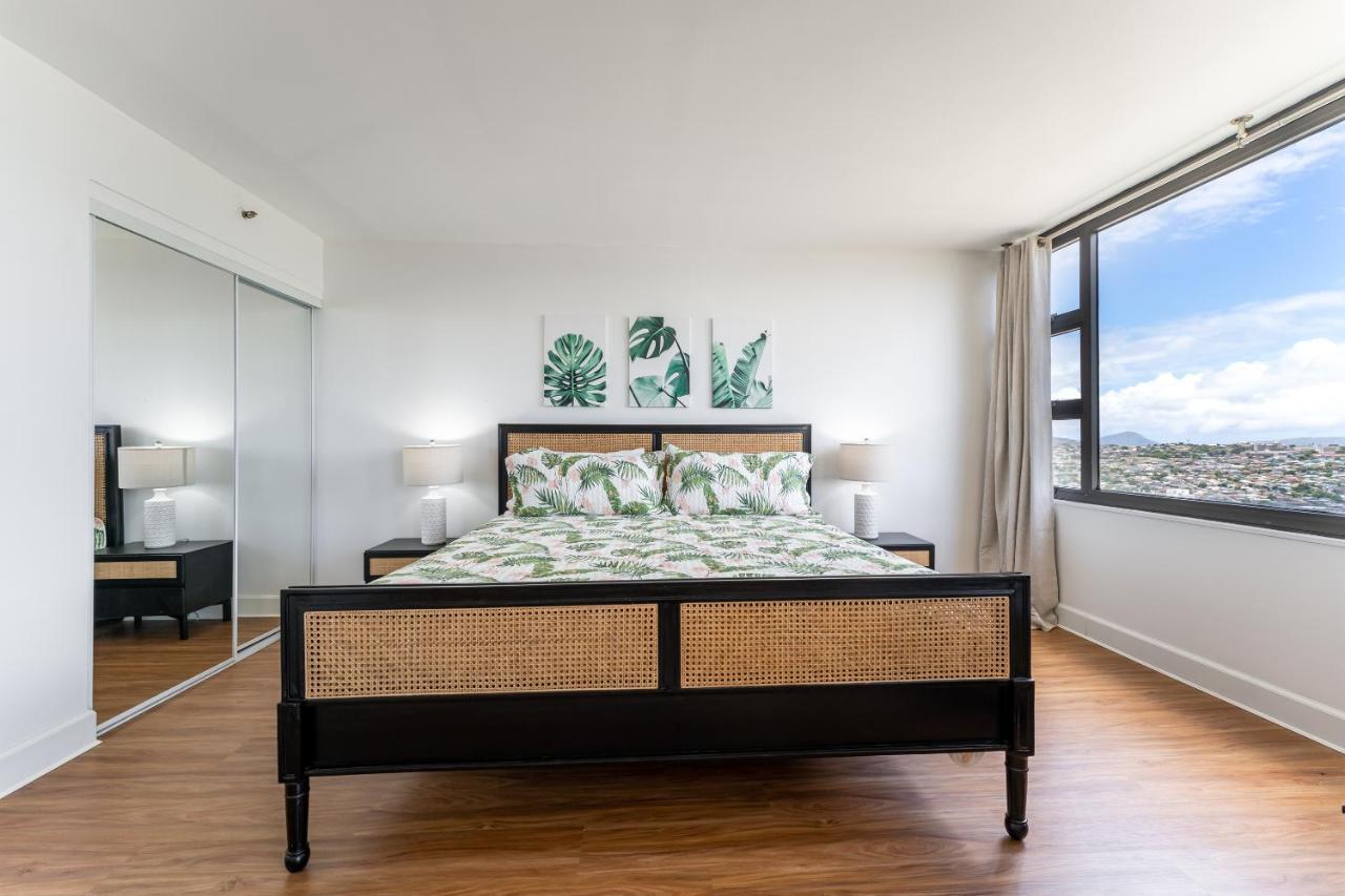 ホノルルWaikiki Banyan W-Ocean Views With Free Parking!アパートメント エクステリア 写真